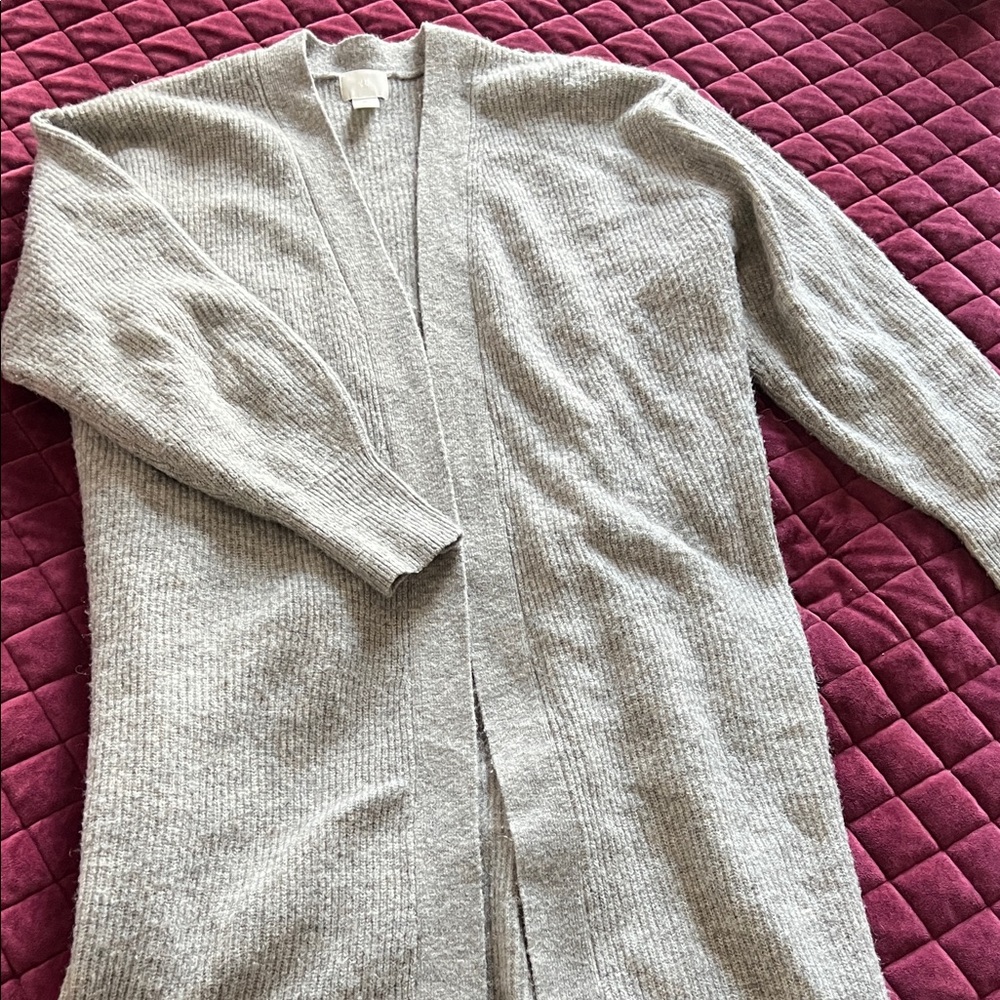 H&M Light Gray Ribbed Cardigan